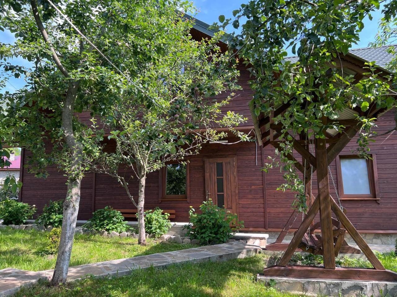 Анничка Villa Khorotseve Kültér fotó